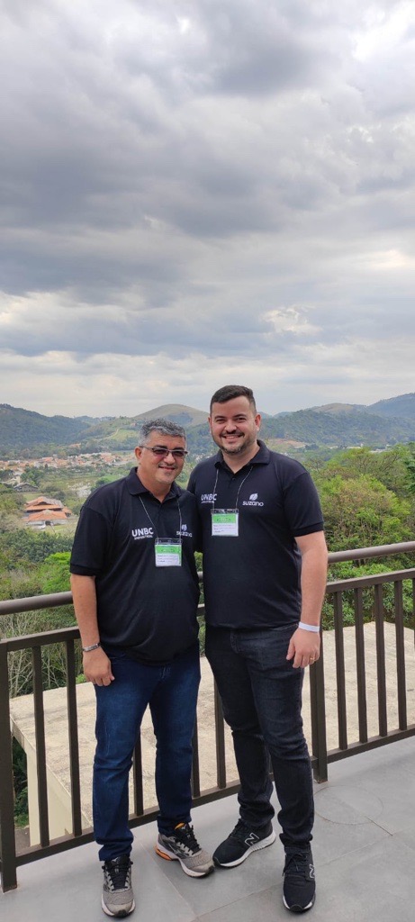Eduardo Amorim Barbosa (pai) à esquerda e Fellipe Amorim Barbosa (filho) à direita